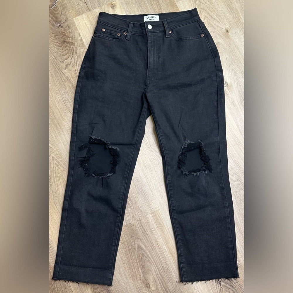 Denizen Levi’s Ultra High Rise Straight Crop Black Distressed Jeans size 7 W28